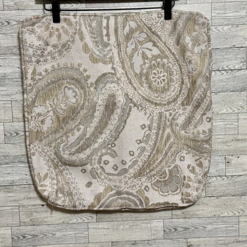 4-Custom Jacquard Paisley Pillow Covers Sz-18 x 18 Gold, Silver, Ivory Neutrals‎